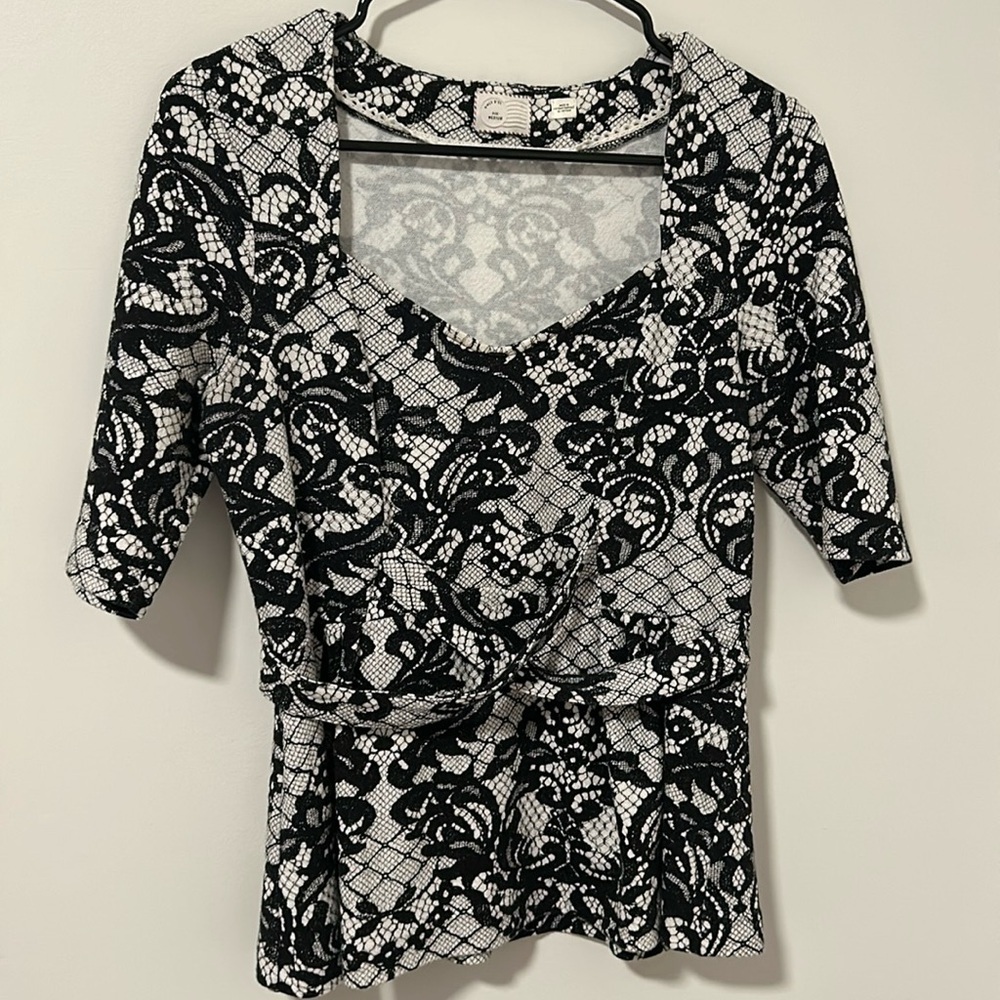 Anthropologie Postmark Leia Peplum Lace Flower Cottagecore Boho Black and White